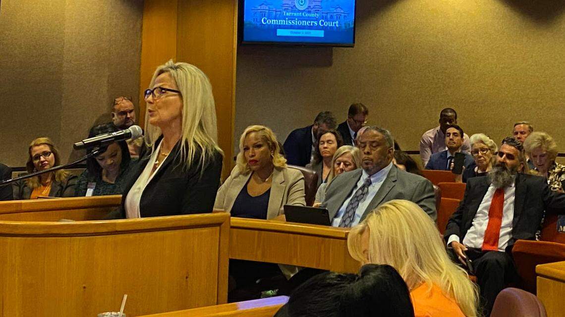 Leigh Wambsganss of Patriot Mobile Action speaks at a Tarrant County Commissioners Court meeting against funding a local girls group.