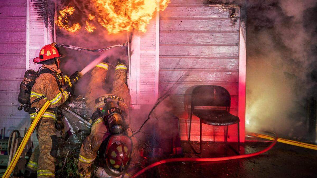 While fighting a house fire on Shiloh Drive on Sunday, Quint 16 Captain Brian Alexander had to escape through a front window when “the room suddenly flashed and flames engulfed the room.”