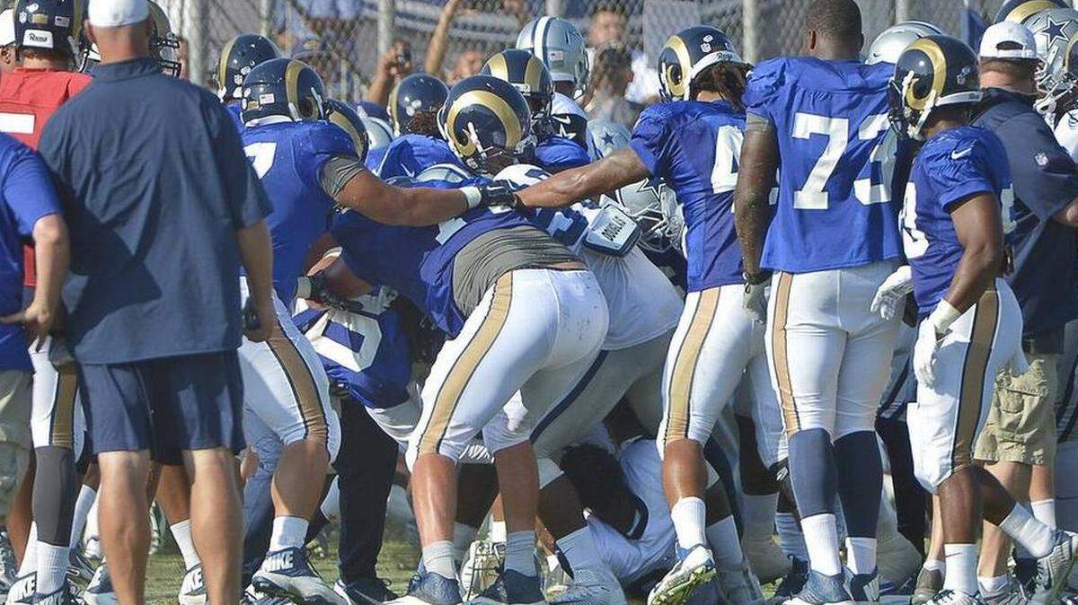 The Cowboys and Rams held a joint practice during training camp in 2015.