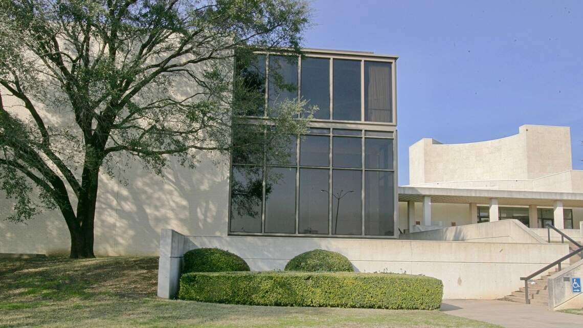 Fort Worth Opera hosts prestigious competition. Here’s where to hear the next great voice