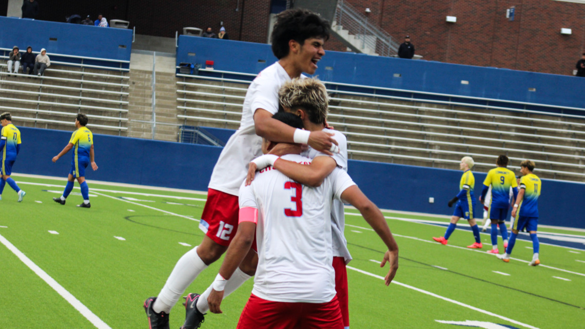 Castleberry boys soccer looks to make history for Fort Worth Fort