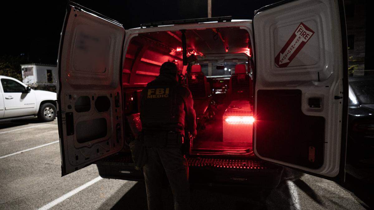 A joint operation by Arlington police and the FBI led to the arrests of 21 Arlington-based Kiccdoe gang members accused in crimes including shootings, drug offenses and organized violence, police said.
