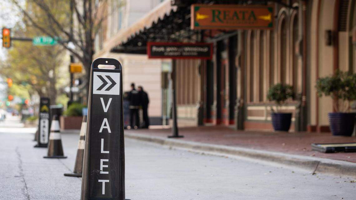 Parking in downtown Fort Worth: How much does it cost, and where to park for free.