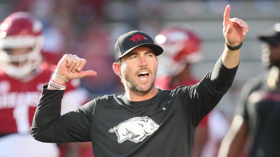 TCU coordinator Kendal Briles, shown coaching Arkansas in the 2022 season, will lead the fast-paced Horned Frogs offense in 2023.
