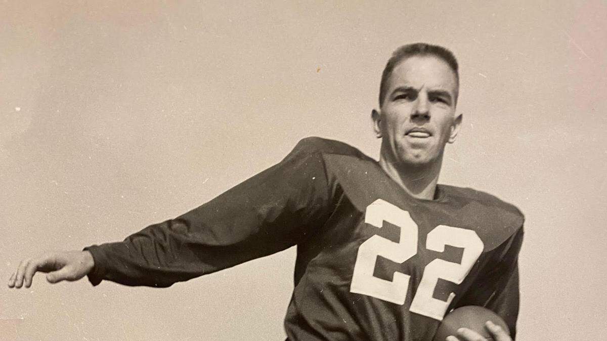 Former TCU running back Jim Shofner was an All-Southwest Conference player in 1957. He died at the age of 85 on July 17..