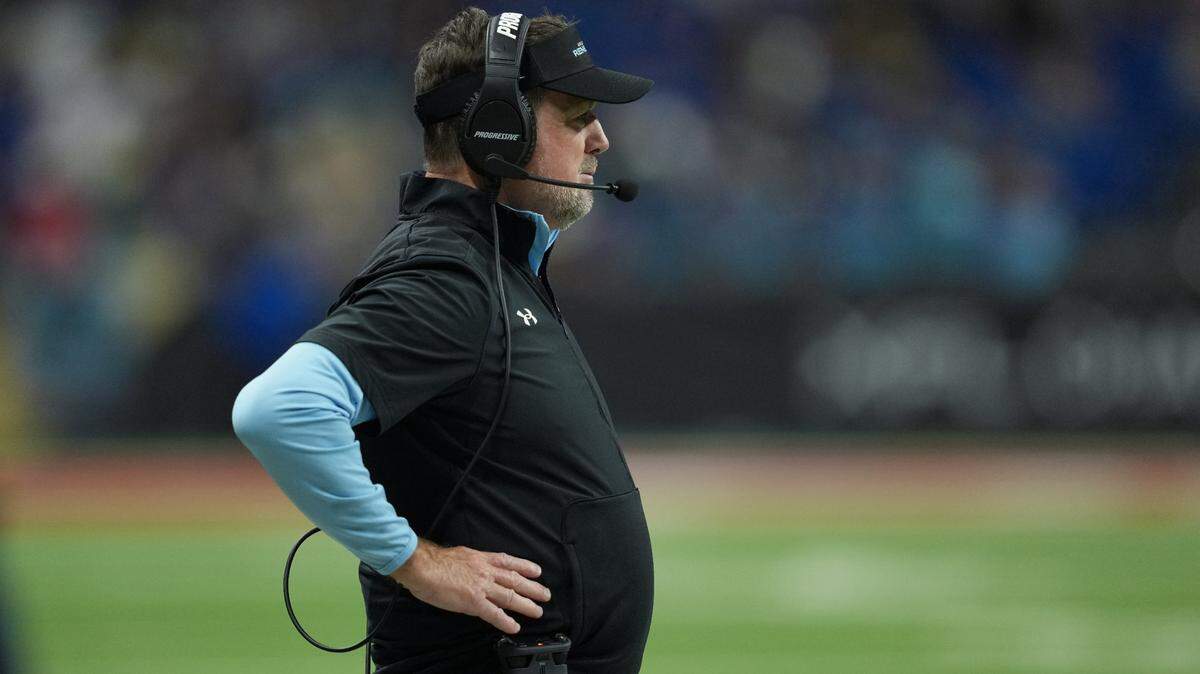 Former Oklahoma Sooners head coach Bob Stoops led the XFL’s Arlington Renegades to the XFL’s title on Saturday night.