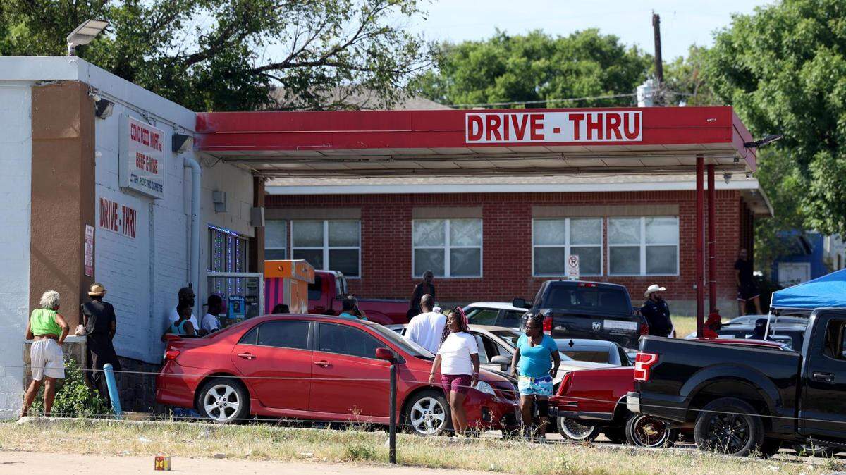 ‘Take cover!’ Video shows moments of terror at Como mass shooting that killed 3, injured 8