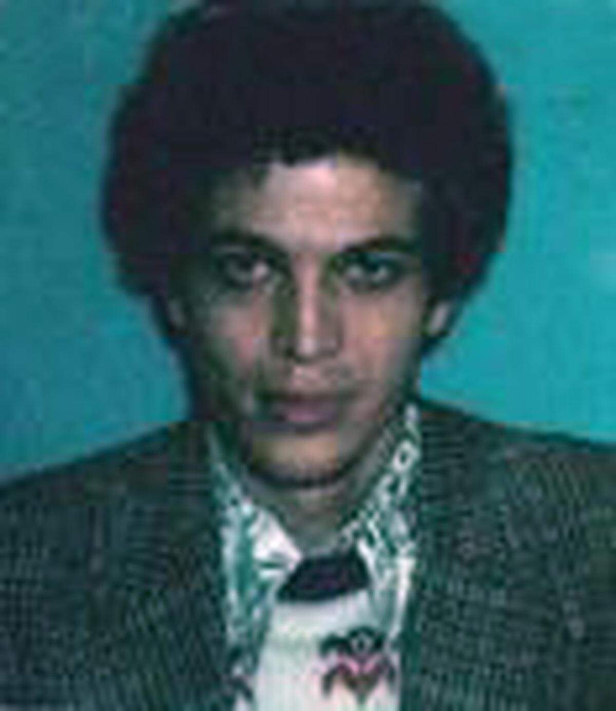 Sultan Kabariti died of a gunshot wound in 1984.