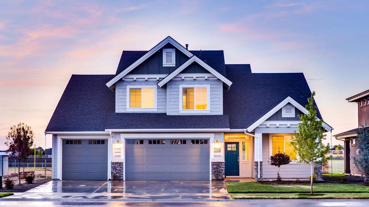 Home insurance illustration.