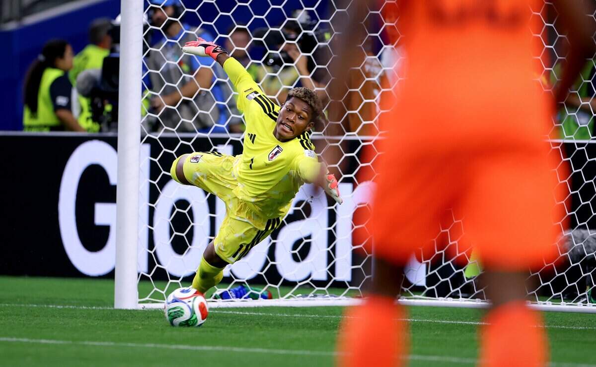 Japan goalkeeper Zion Suzuki attempts to block a shot by the Netherlands' team during the second half of the World Cup matchup on Sunday, June 14, 2026, at Dallas Stadium in Arlington.