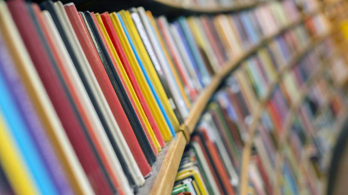 Officials with the U.S. Department of Education’s Office for Civil Rights have opened an investigation of the Granbury school district over an order to remove “inappropriate” books from its library shelves.