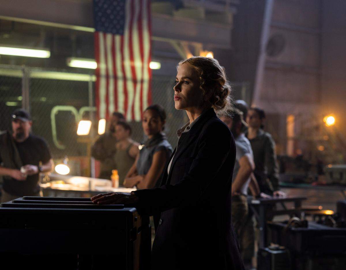 L-R James Jordan as Two Cups, Jonah Wharton as Tex, Jill Wagner as Bobby, Zoe Saldana as Joe, Nicole Kidman as Kaitlyn Meade, Austin Hébert as Randy and Laysla De Oliveira as Cruz Manuelos in “Special Ops: Lioness” episode 5, Season 1 streaming on Paramount+, 2023. Photo credit: Greg Lewis/Paramount+
