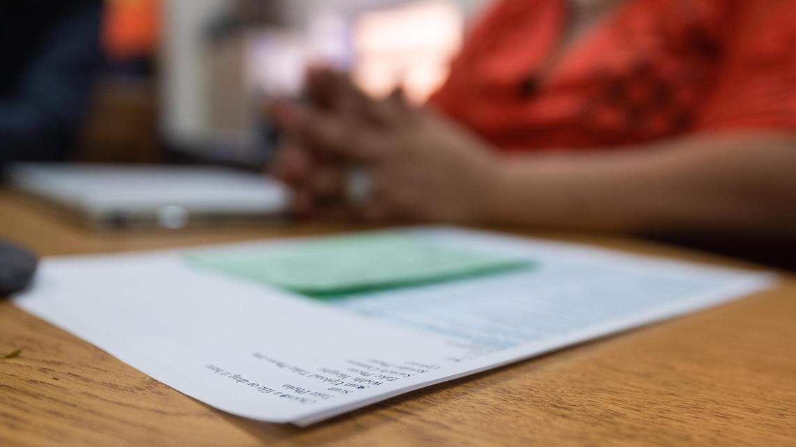 Estos especialistas mantienen a los niños de Fort Worth en la escuela. Pero, ¿qué ocurre cuando se acaba el dinero?