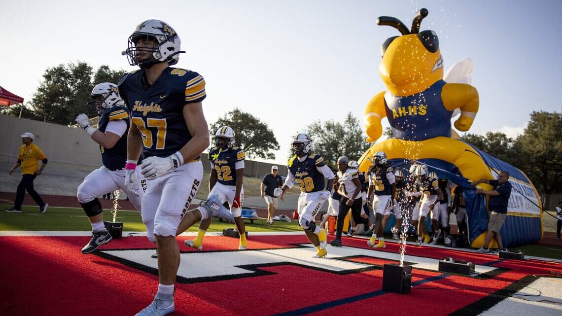 Football forecast: See predictions for 25 Fort Worth-area games