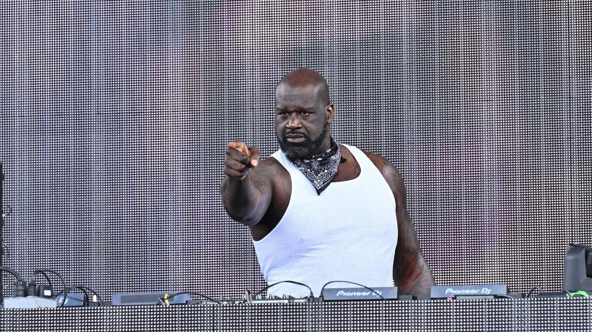 Jul 8, 2023; Chicago, Illinois, USA; Shaquille O’Neal, AKA DJ Diesel, performs before the game between the San Diego Legion and the New England Free Jacks at Seat Geek Stadium. Mandatory Credit: Jamie Sabau-USA TODAY Sports