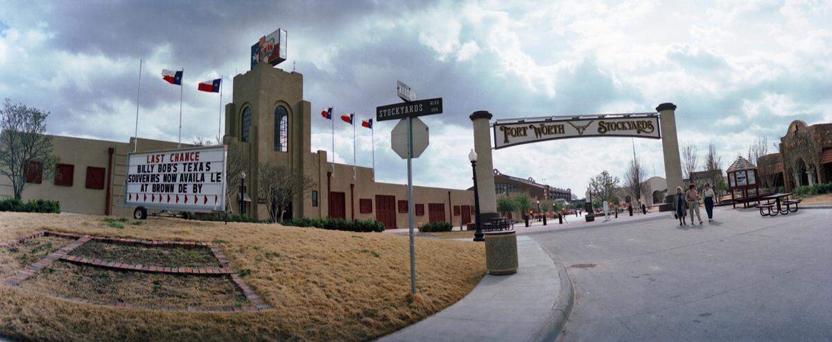 Jan. 31, 1988: Exterior of Billy Bob’s Texas honky-tonk in Fort Worth Stockyards