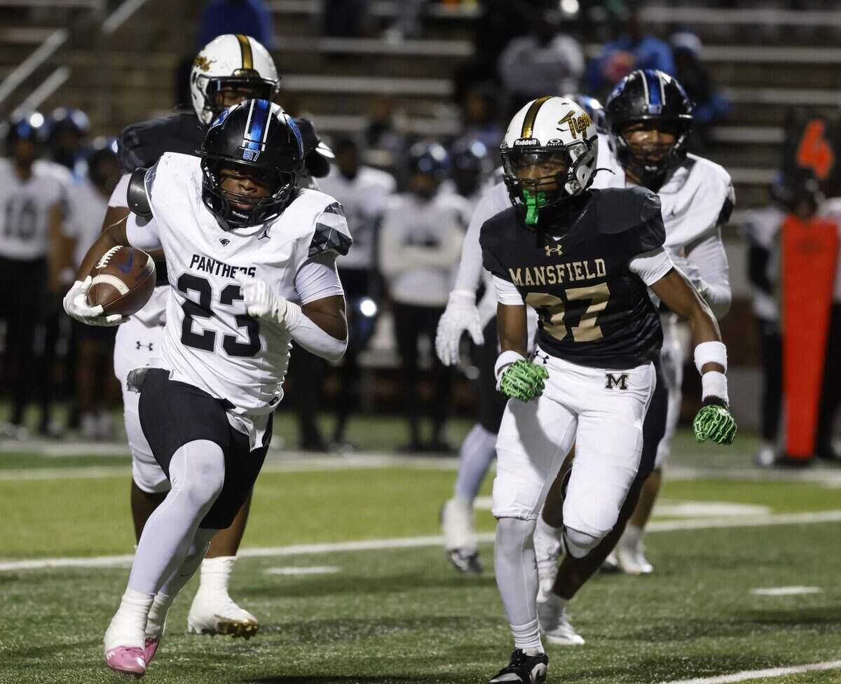North Crowley running back Kiante Ingram (23) gains yards up the middle during the first half of a UIL football game between North Crowley and Mansfield at Vernon Newsom Stadium in Mansfield, Texas, Thursday, October, 30, 2025.