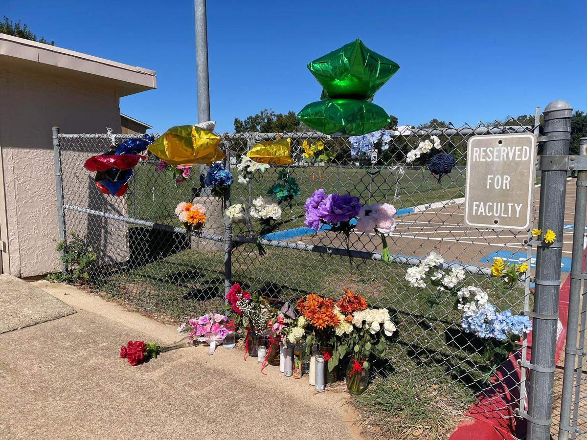 A memorial outside of David K. Sellars Elementary School in Forest Hill honors Yolanda Gibbs, who was fatally shot in the school’s back parking lot on Oct. 11, 2023.