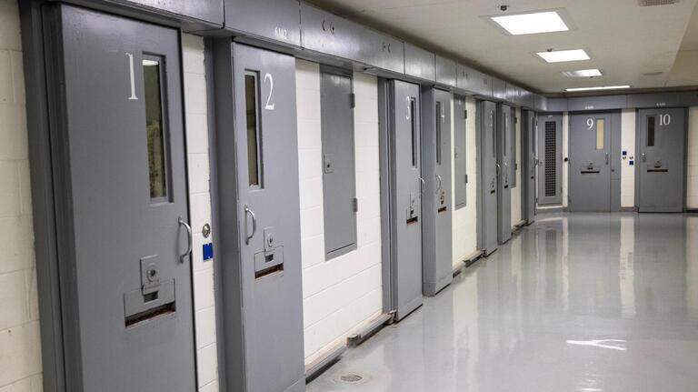 Family of woman who died in Tarrant County jail sues for medical records