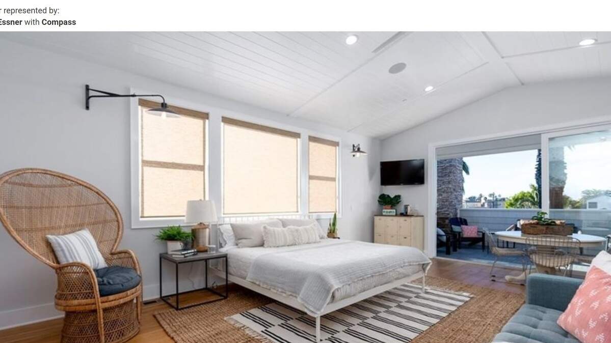 The charming Huntington Beach house was only on the market for around a month before it sold.