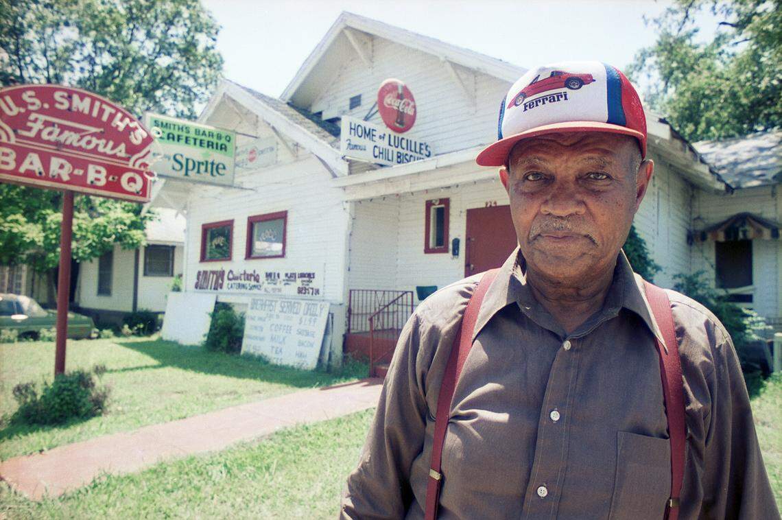 May 26, 1989: A.B. Smith, owner of Smith’s Cafeteria, pictured outside of the restaurant at 924 Evans Ave. (The site across from Bethlehem Center is now vacant land.)