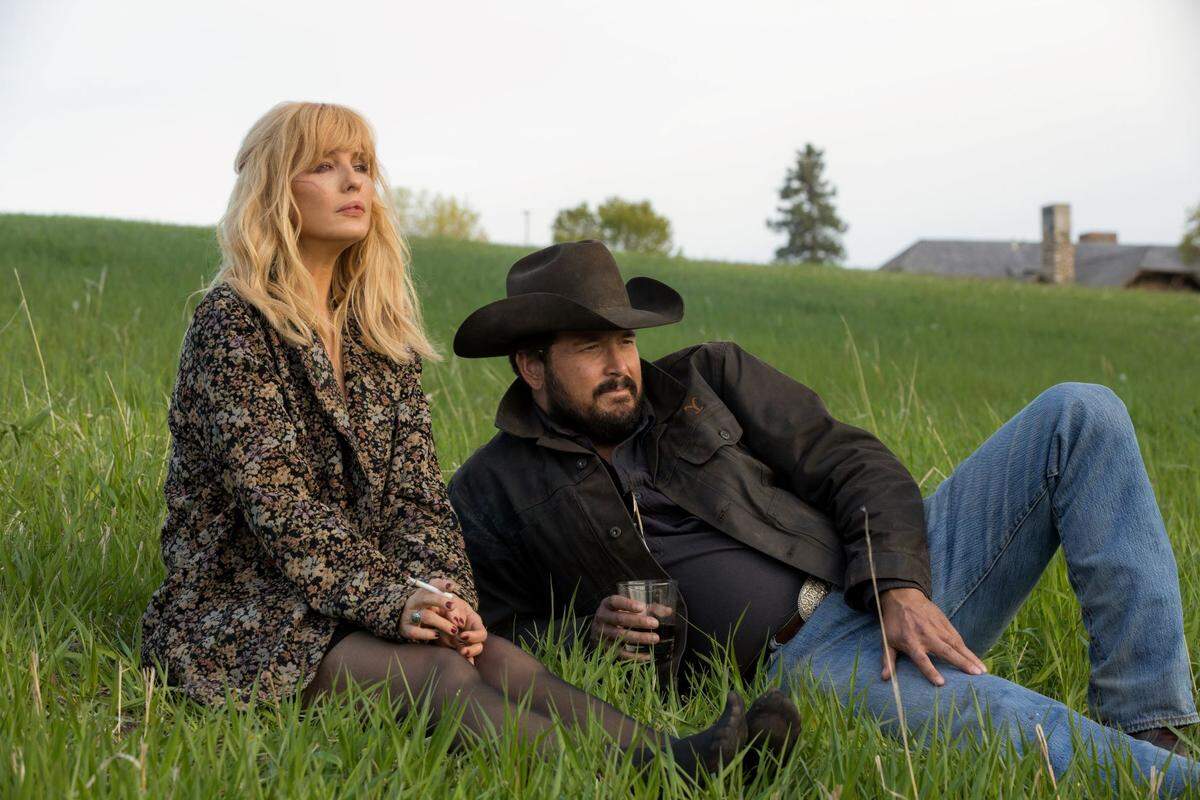 Kelly Reilly and Cole Hauser as Beth and Rip in the ‘Yellowstone’ Season 5 premiere.