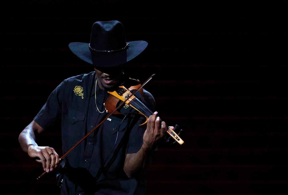 Violinist Armond Vance performs during a break in events at the Cowboys of Color Rodeo on Monday, Jan. 20, 2025, at the Fort Worth Stock Show & Rodeo.