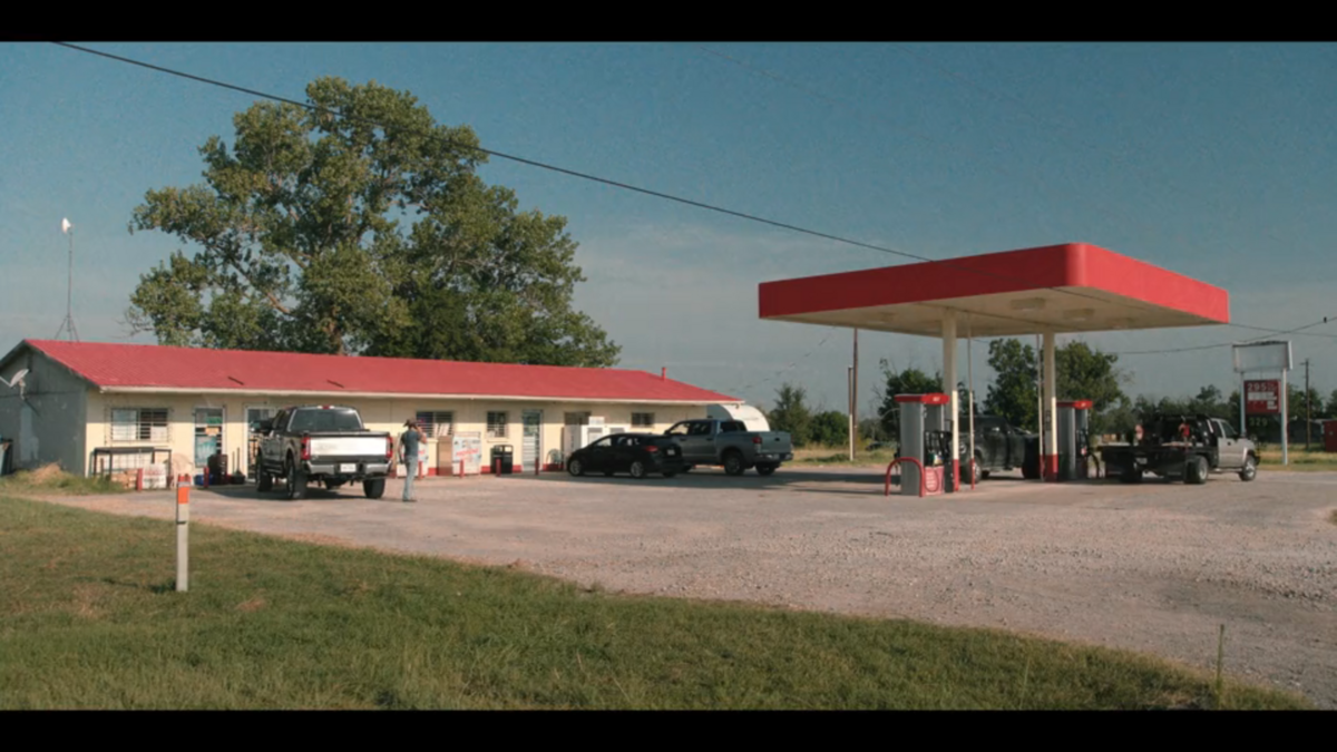 A Mineral Wells gas station appears in “Dutton Ranch” season 1, episode 1.