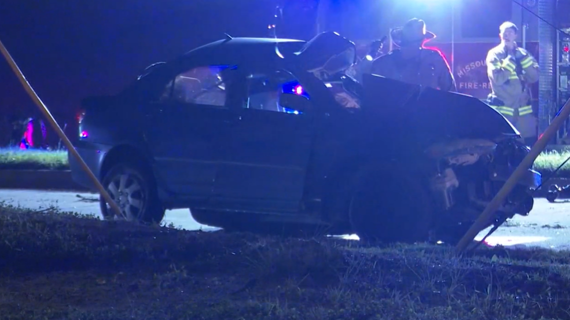 A Texas mother and her teen son are dead after a police officer crashed into their vehicle while responding to a robbery call with his emergency lights turned off, officials say.