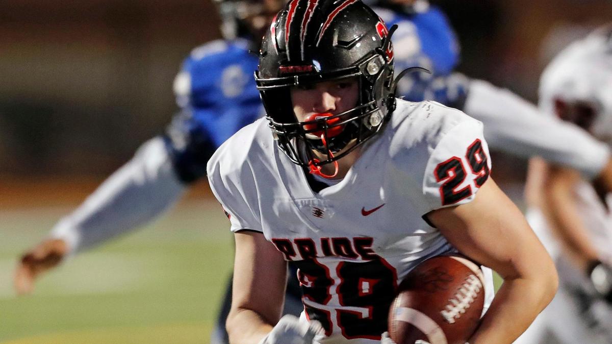 Colleyville Heritage running back Braxton Ash (29) and the Panthers are No. 10 in Class 5A Division 1. (Special to the Star-Telegram Bob Booth)