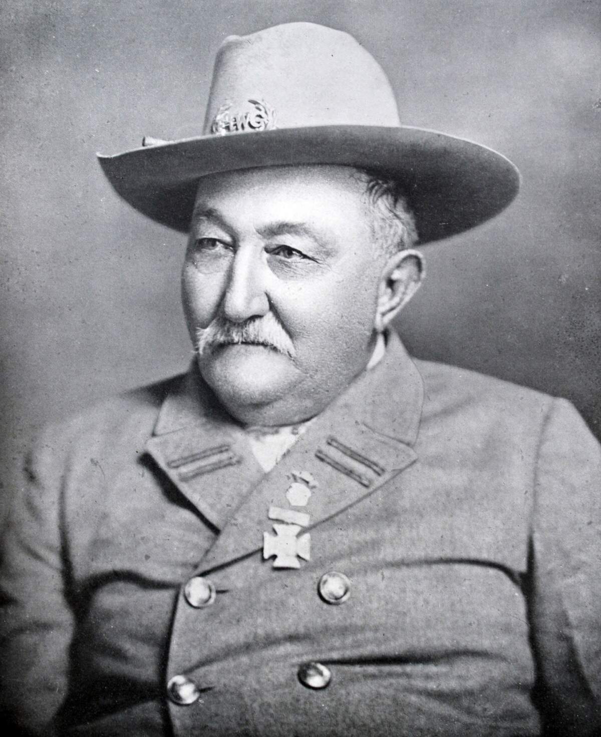 Ephraim B. Daggett, Fort Worth civic leader, still wearing Confederate gray decades after the war (and the Southern Cross of Honor veteran’s medal).