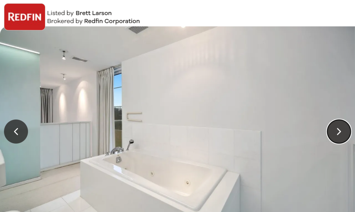 Bathtub