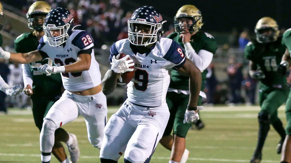Denton Ryan running back Emani Bailey has a nice hole to run against Birdville during the first half, Thursday night, November 7, 2019 played at Birdville Fine Arts/Athletics Complex in North Richland Hills, TX.