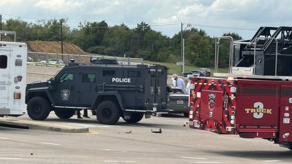 Man kills himself after firing at North Texas police in chase | Fort ...