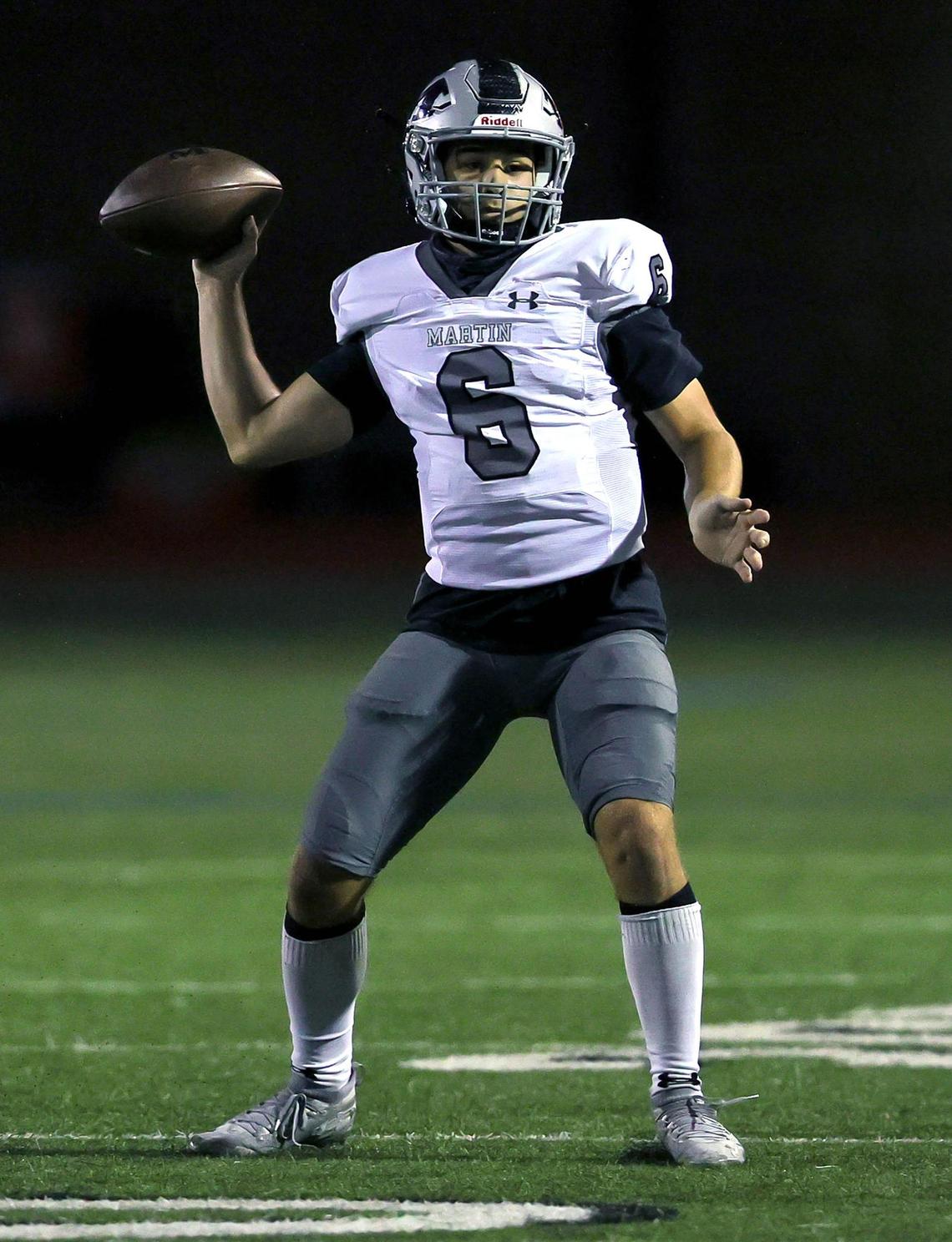 Arlington Martin quarterback Zach Mundell attempts a pass against Arlington Bowie during the first half of a high school football game, Friday night, November 6, 2020 played at Wilemon Field in Arlington, Tx. (Steve Nurenberg Special to the Star-Telegram)