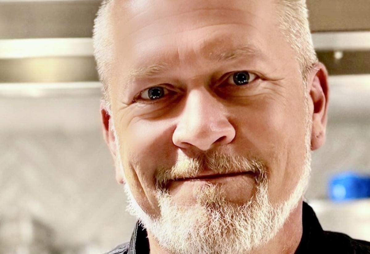 Ted Tom moved from the Wynn resort kitchen in Las Vegas to become chef at Cattlemen’s Steak House.
