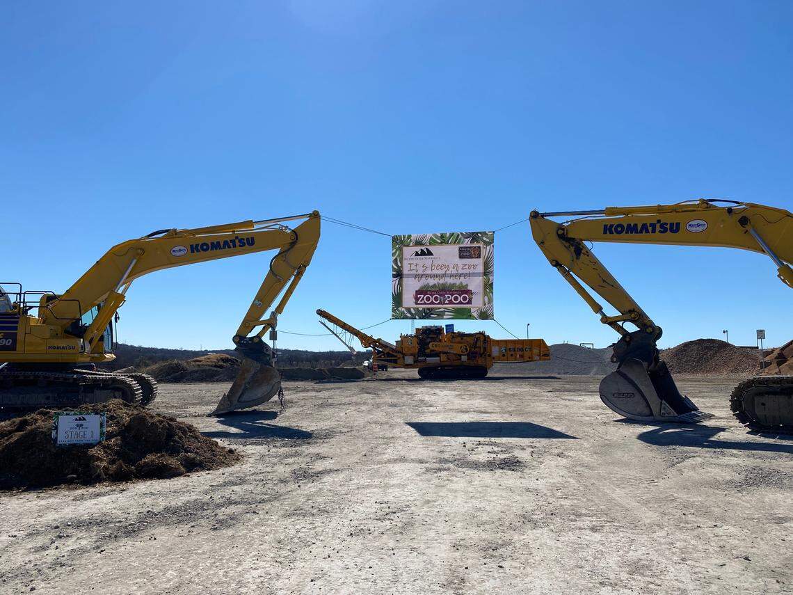 A two-year long project between Silver Creek Materials and the Dallas Zoo has finally come into fruition with the launch of “Zoo Poo” – an organic compost made of manure from herbivore animals at the zoo.