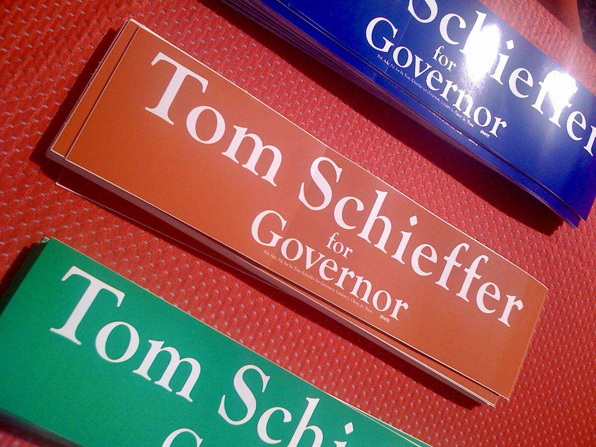 “Tom Schieffer for Governor” bumper stickers for his short-lived 2009 campaign. Schieffer’s website and social media name was “Tom For Texas.” Bud Kennedy/bud@star-telegram.com