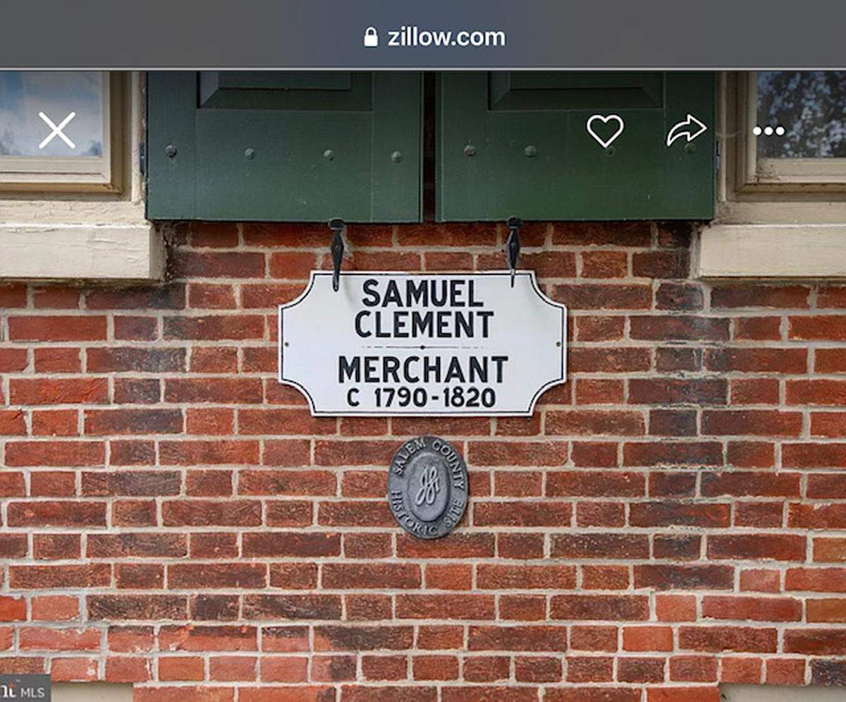 Plaque