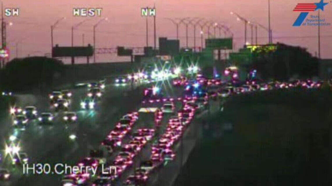 Motorcyclist critically injured after DPS chase ends in crash on I-30 in Fort Worth