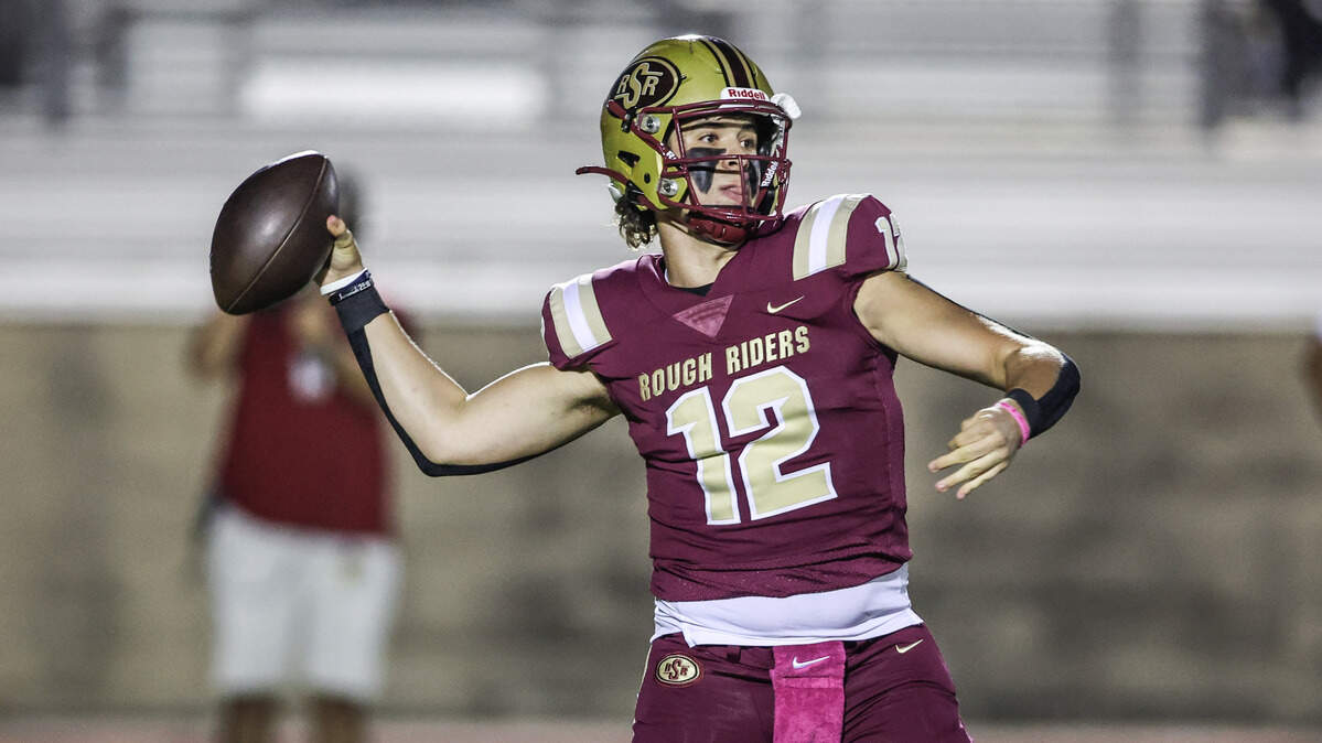 Saginaw quarterback Joshua Greek throws the ball against Fort Worth Arlington Heights on Thursday, October 10, 2025 at Rough Rider Stadium in Saginaw, Texas. Greek threw for 539 yards and accounted for seven touchdowns.