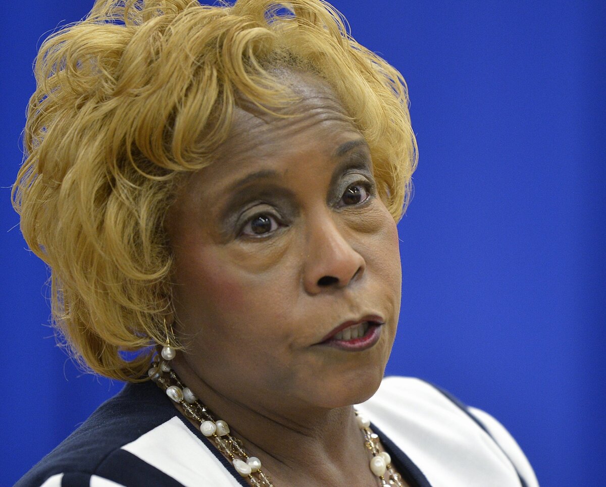 District 5 Councilwoman Gyna Bivens speaking before HUD Secretary Ben Carson meeting where he talked about the newly-named EnVision Center at MLK Jr. Community Center in Fort Worth, TX, Tuesday, June 19, 2018.