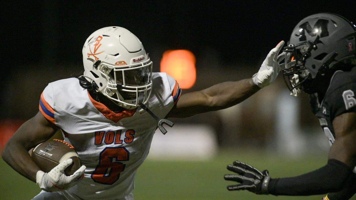 Arlington Bowie is skyrocketing in the Fort Worth-area rankings following a big win over Arlington Martin.