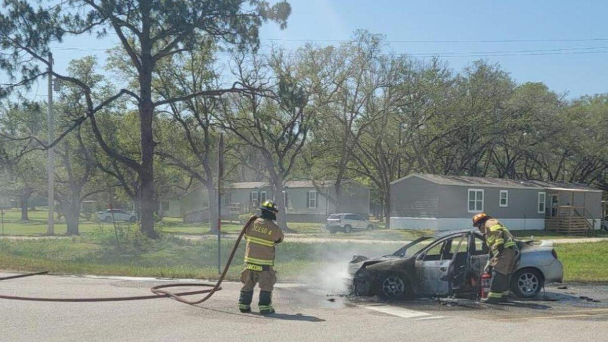 A man’s car “became engulfed in flames” soon after another driver got him to safety, authorities in Texas said.