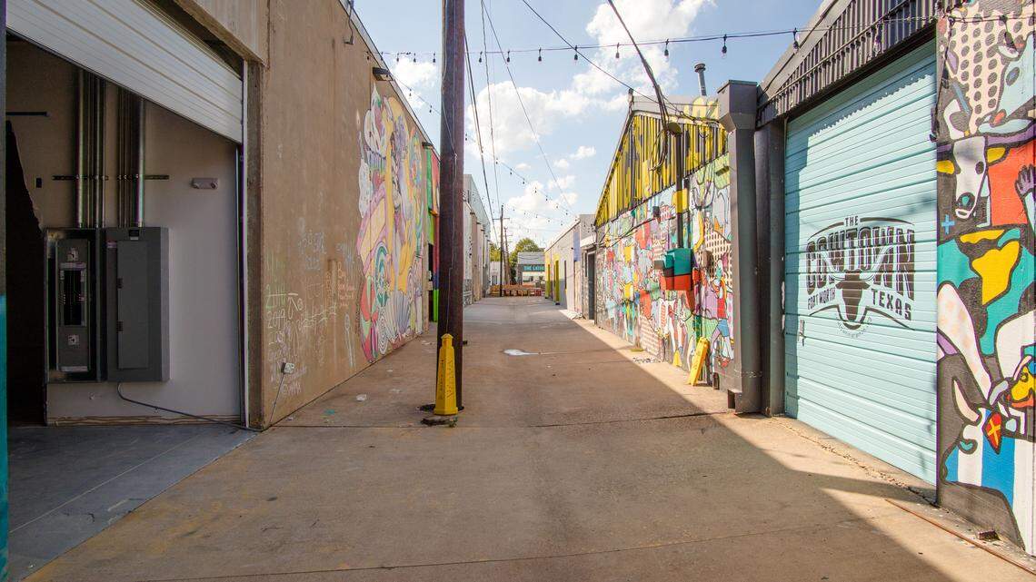 Inspiration Alley, the Foundry District’s outdoor art gallery features murals by local artists.
