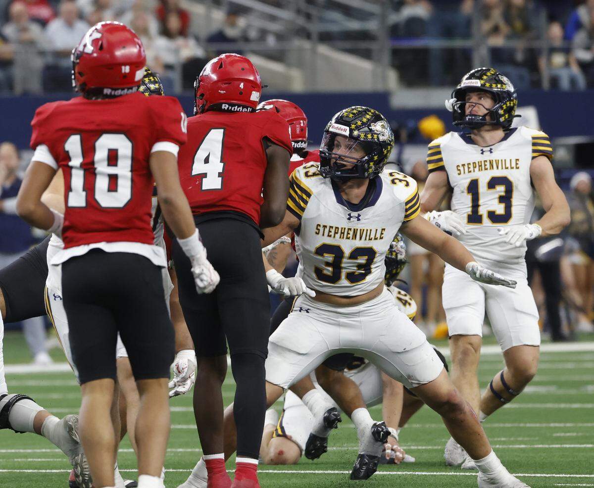 Stephenville kicker Brighton DeVivo (13) watches his kick split the uprights during the second half of the UIL Class 4A Division I championship game on Friday Dec. 19, 2025 at AT&T Stadium in Arlington, Texas.