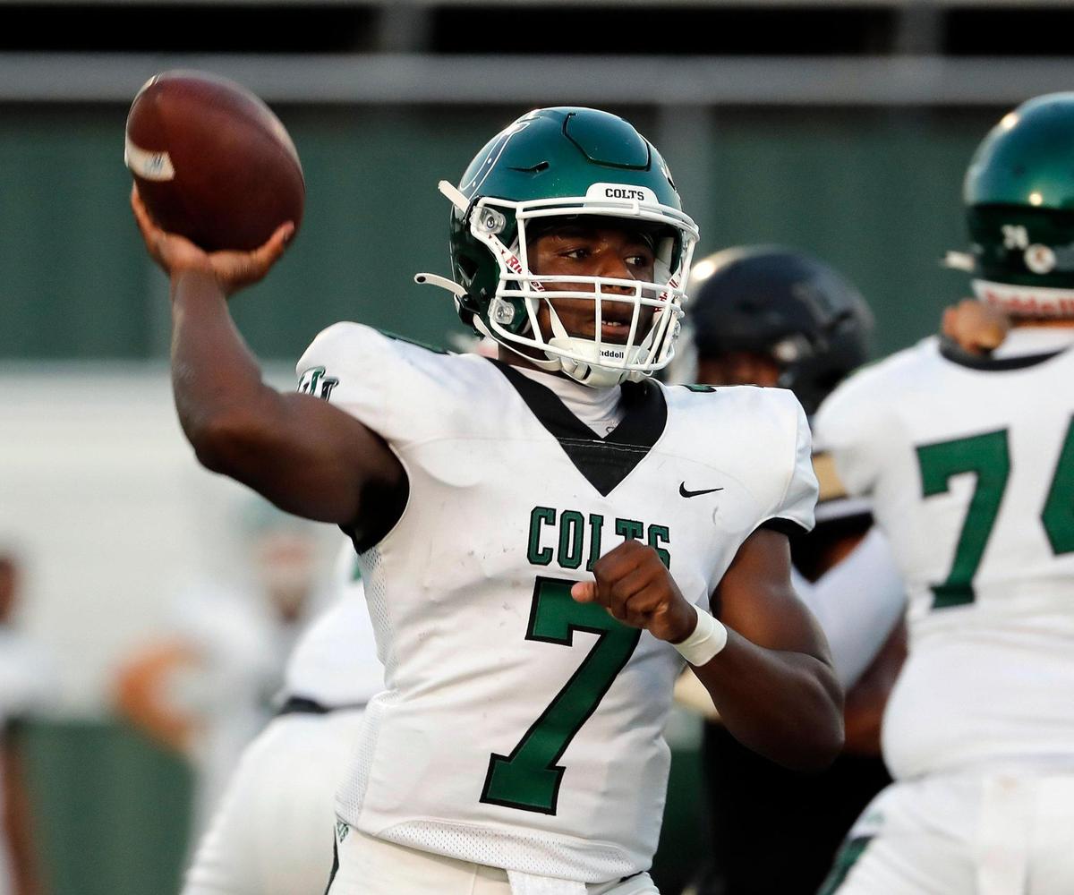Arlington quarterback Sam Semi threw for 423 yards in the Colts Week 7 win over Bowie.