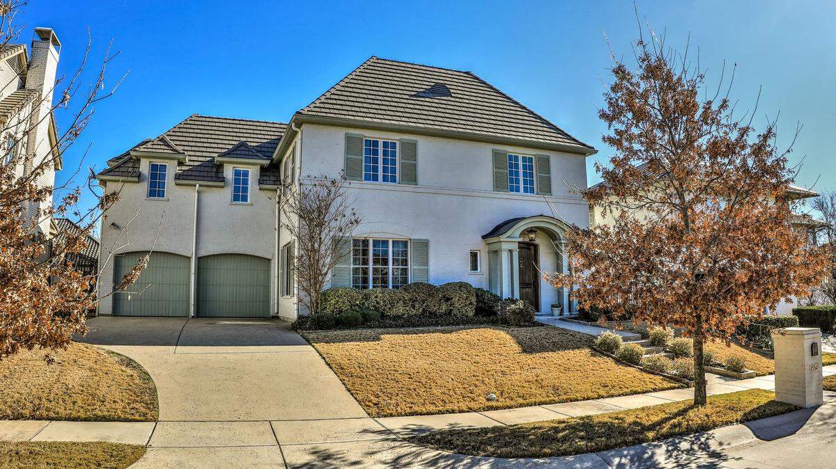 The home at 4504 Marbella Circle is situated on a large lot.