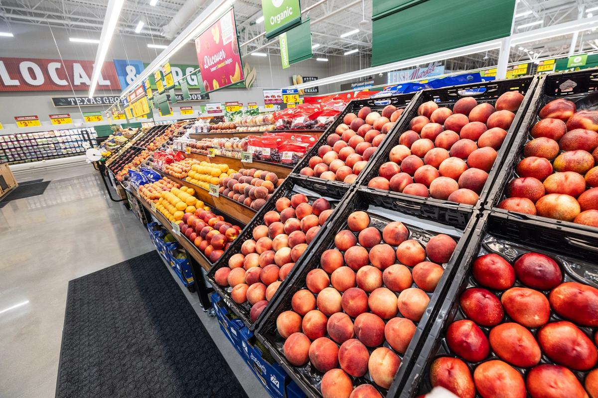 The produce section in the new HEB location in Mansfield on Tuesday, June 25, 2024.