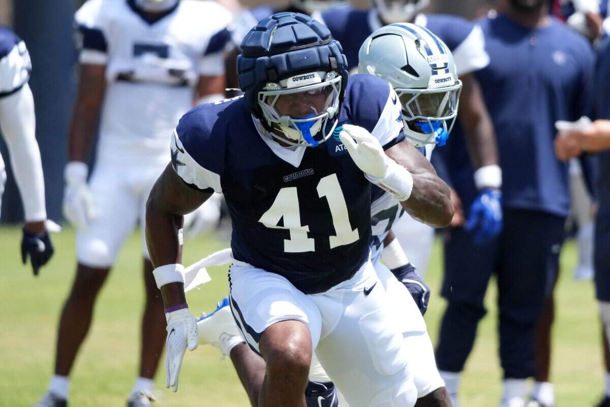 Jul 27, 2025; Oxnard, CA, USA; Dallas Cowboys defensive end Donovan Ezeiruaku (41) at training camp at the River Ridge Fields. Mandatory Credit: Kirby Lee-Imagn Images